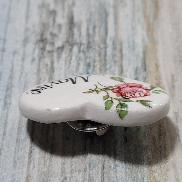 Vintage ceramic Maxine Heart pin. - Picture 6 of 7